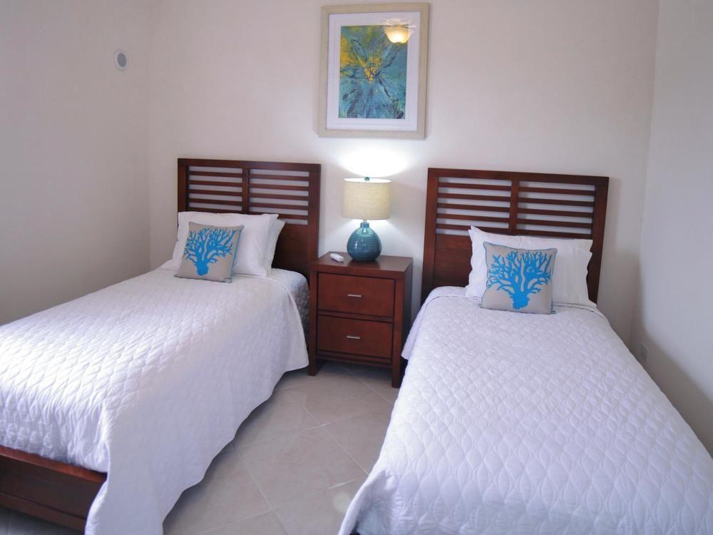 Lantana Barbados Condos Saint James Eksteriør bilde