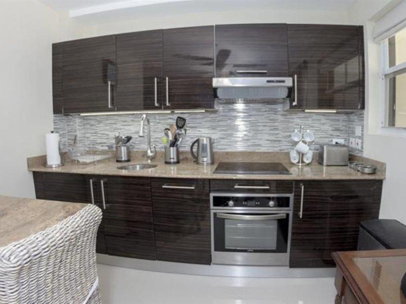Lantana Barbados Condos Saint James Eksteriør bilde